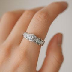 Sterling Silver Elegant  Solitaire Ring