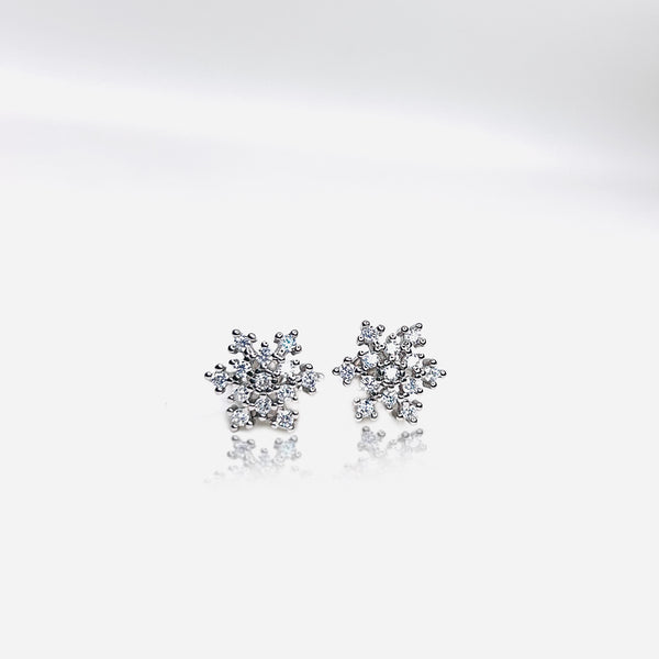 Silver CZ Stone With Flower Shape  top