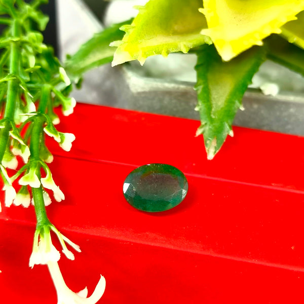 Natural Green Emerald Oval-Cut Loose Gemstone