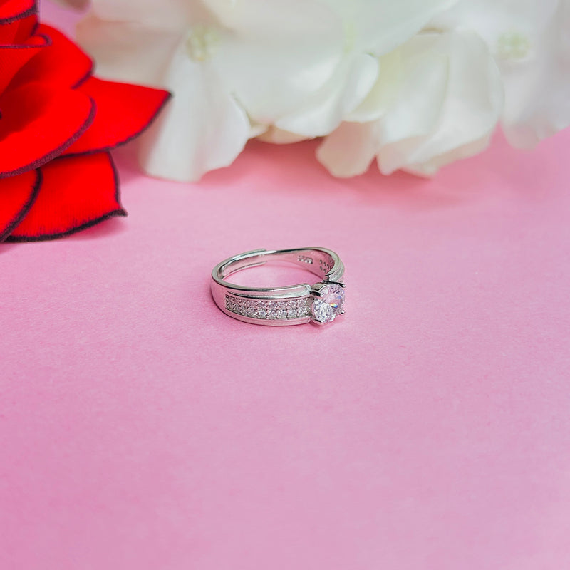 Sterling Silver Elegant  Solitaire Ring